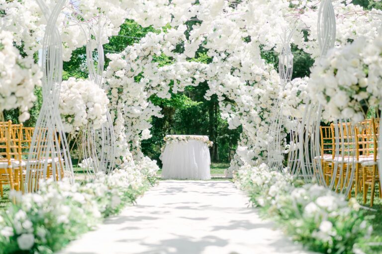 Sunlit Vows: The Top 5 Orange Blossom Fragrances for a Summer Wedding